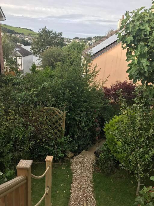 Bumble Bee Cottage Plymouth Extérieur photo