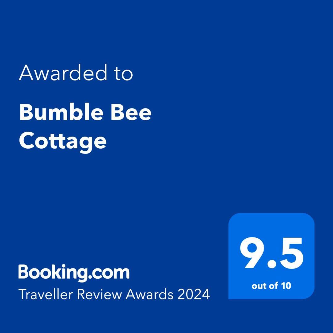 Bumble Bee Cottage Plymouth Extérieur photo
